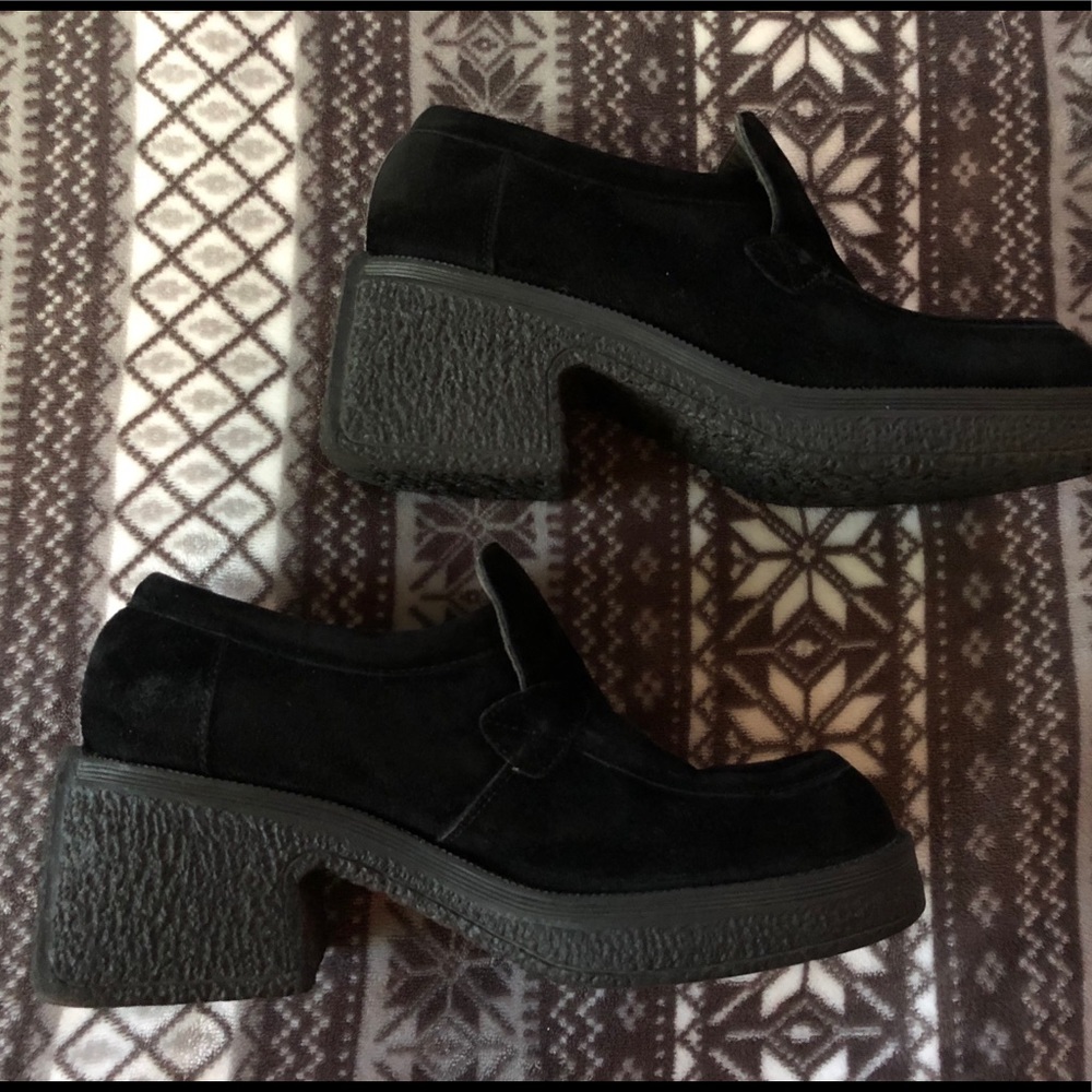 Hush Puppies healed loafers sz 8.5